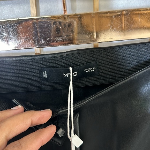 NWT Mango Faux-leather pants - Picture 9 of 14